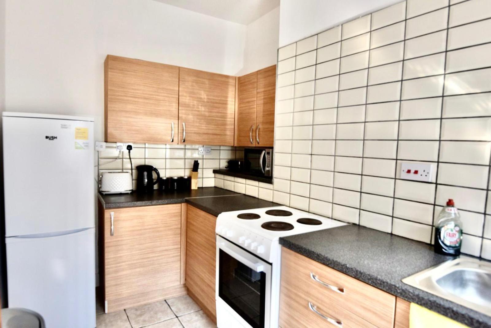 Come On In Lucas Street Newport Train Station Sleep Upto 8 Villa Ngoại thất bức ảnh