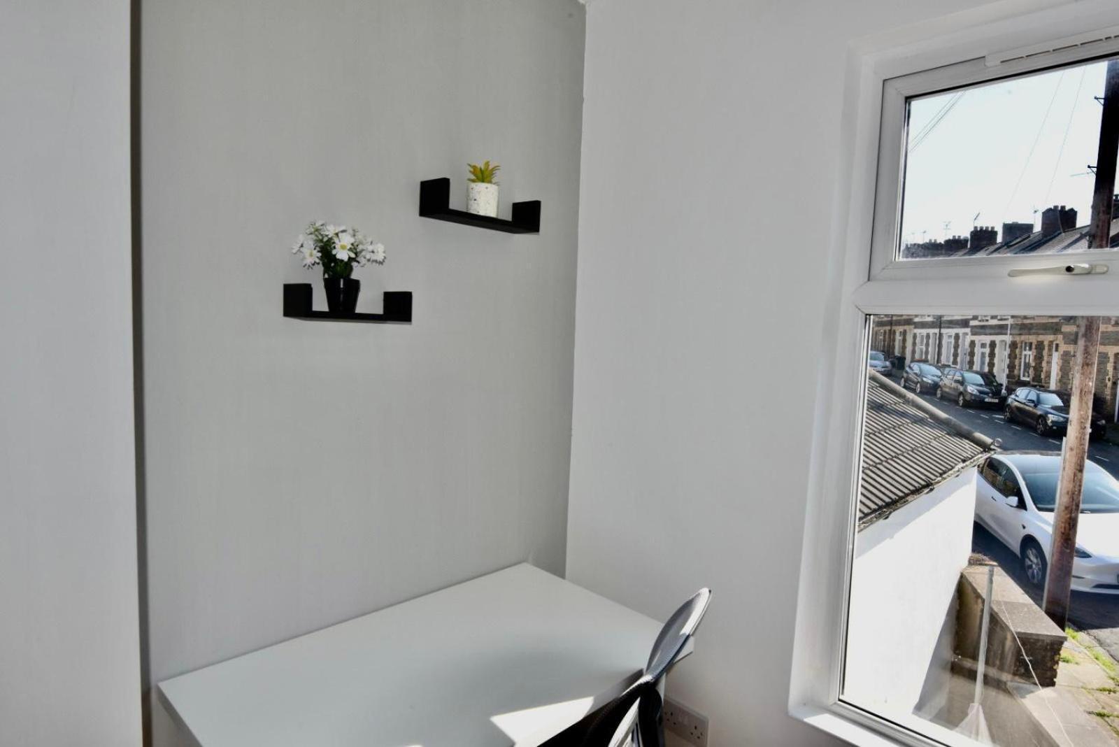 Come On In Lucas Street Newport Train Station Sleep Upto 8 Villa Ngoại thất bức ảnh